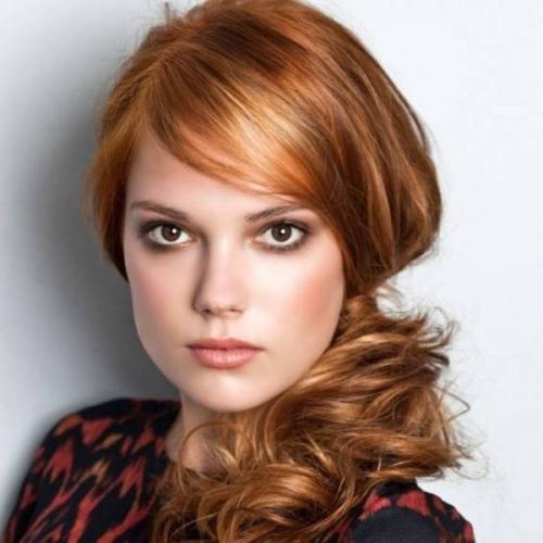 Прически на средние волосы своими руками. Пошаговая инструкция простых причесок за 5 минут в домашних условиях