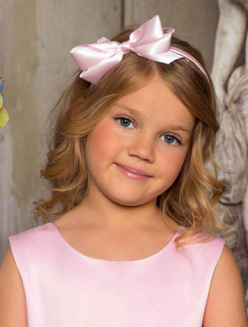 Легкие прически в школу на короткие волосы. Прическа на 1 сентября на короткие волосы: 40 идей