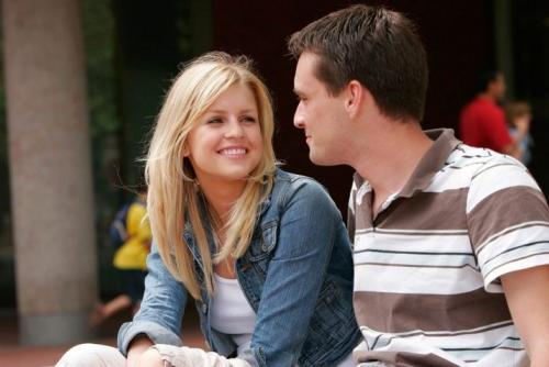 Как правильно здороваться по этикету. Общие правила приветствия при встрече. 08 Как правильно здороваться по этикету. Общие правила приветствия при встрече. 08