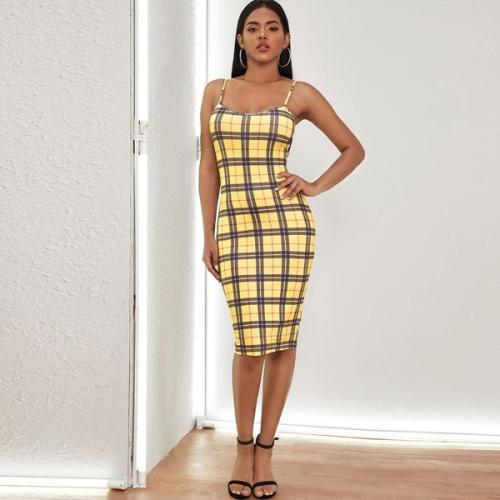 С чем носить платье миди осенью. Выбираем стильную модель (особенности кроя)