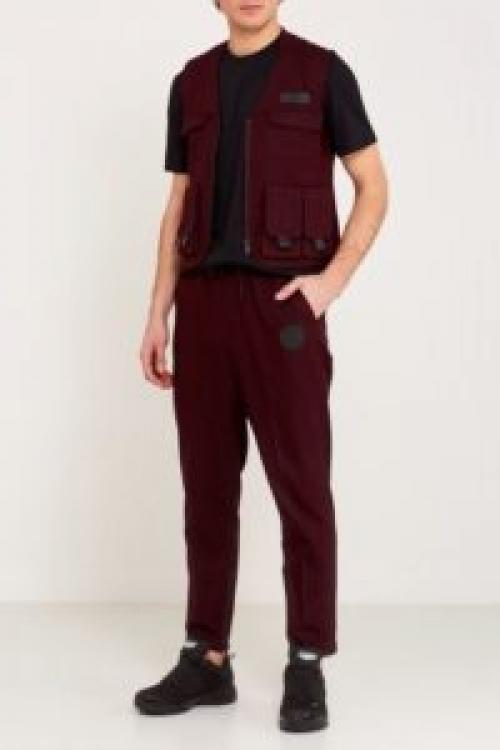 Сочетание бордового цвета в мужской одежде. С чем носить бордовые мужские брюки