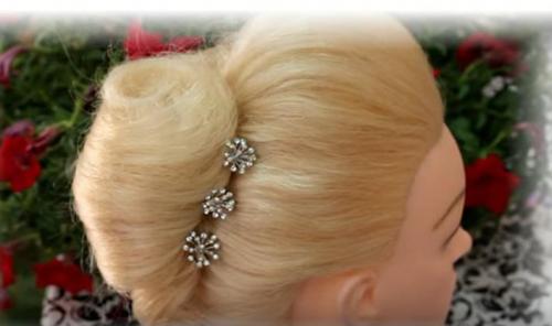 Прически на бальные танцы девочкам. Прически для бальных танцев для девочек