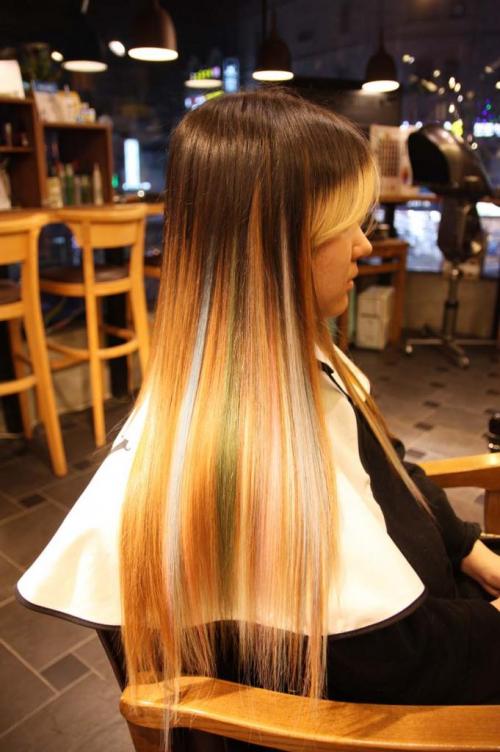 Переход от натуральной брюнетки к светлому цвету волос: все, что нужно знать 02