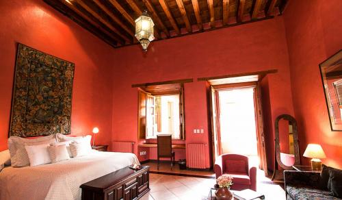 Цвет марсала в одежде 2023. Добавьте яркости! 4 правила 09 Цвет марсала в одежде 2023. Добавьте яркости! 4 правила 09