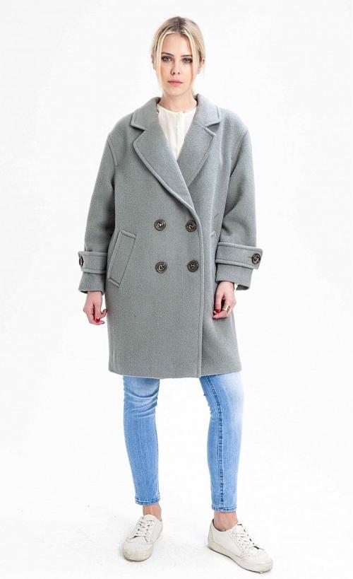 С чем носить женское пальто. Женское пальто 2023: зимние и демисезонные варианты 20