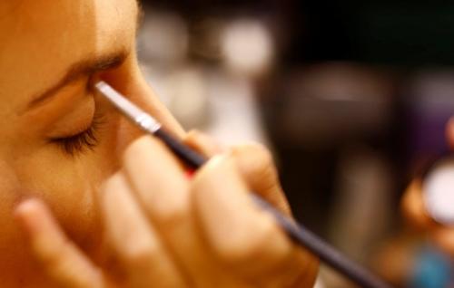 Макияж пошагово. Пошаговый макияж для начинающих: советы и рекомендации