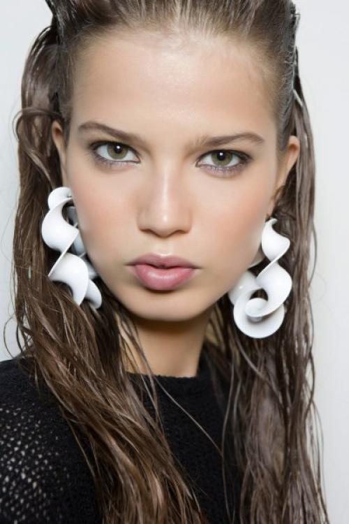 Макияж глаз для нависшего века. Макияж для нависшего века и увеличения глаз