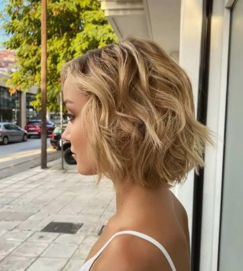 Каре с челкой блонд. Кому подойдет 30 Каре с челкой блонд. Кому подойдет 30