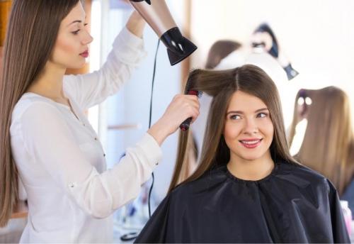 Стрижки на прямые волосы 2023. 47 самых модных женских стрижек в 2023: будь в тренде!