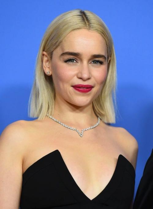 Какие стрижки лучше всего подходят для женщин с прямыми волосами. 15 женских стрижек на прямые волосы, модных в этом сезоне