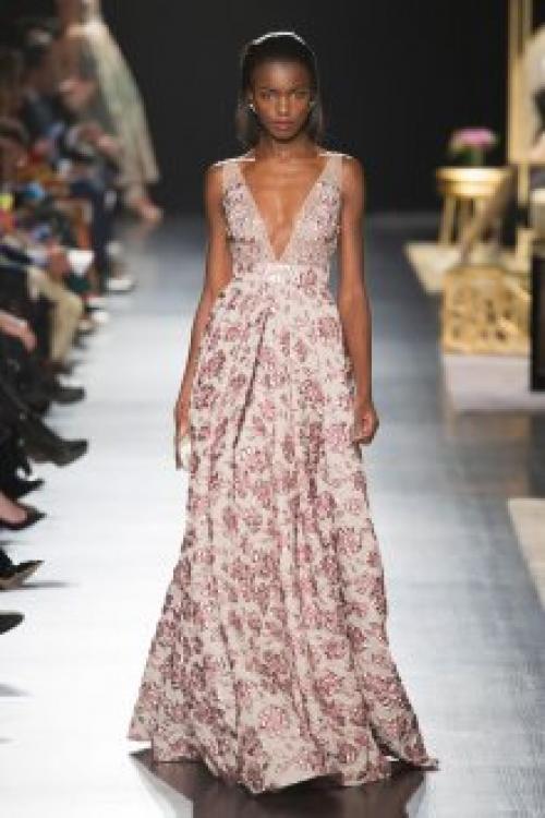 Обувь под шелковое платье. Актуальные модели шелковых платьев