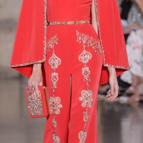 Обувь под шелковое платье. Актуальные модели шелковых платьев