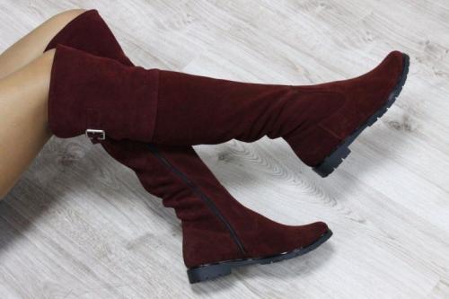 Можно ли носить бордовые замшевые ботфорты с брюками. С чем носить бордовые замшевые ботфорты?