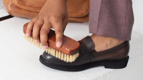 Как избежать повреждений детской обуви при ее уходе. УХОД ЗА ДЕТСКОЙ ОБУВЬЮ: СЕКРЕТЫ ДОЛГОВЕЧНОСТИ