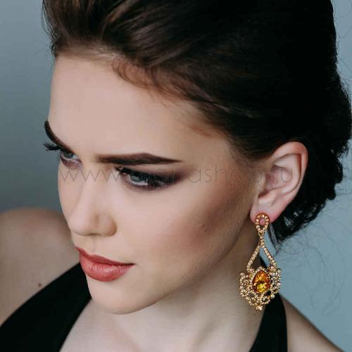 Как выбрать ювелирные украшения для платья-макси. О давней дружбе длинного платья и бижутерии