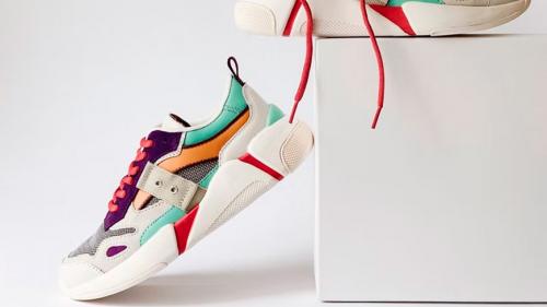 Как устранить запах из обуви летом. Как убрать неприятный запах из обуви? Простые советы