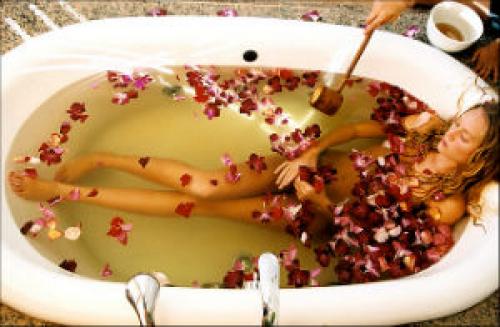 Можно ли использовать медовую ванну для лица и тела одновременно. Медовая ванна