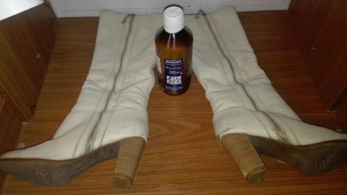 Как избежать появления пятен на цветной кожевой обуви. Цвет настроения бежевый. Уход за сапогами.