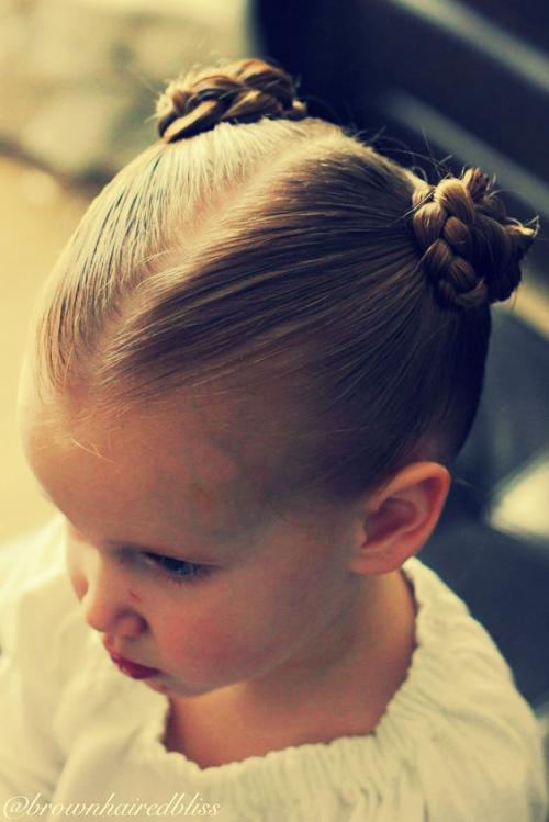 Прическа Рожки из волос: как сделать и поддерживать 07