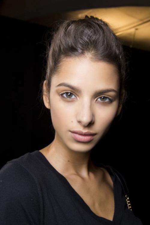 Круглые миндалевидные глаза. Правила макияжа для миндалевидных глаз