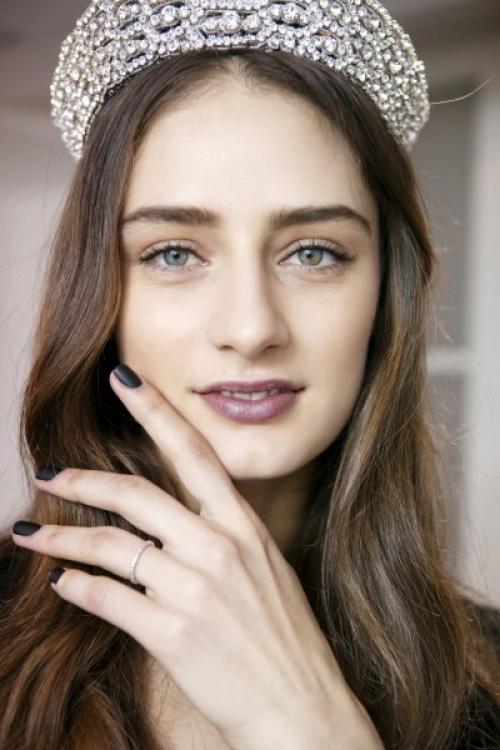 Круглые миндалевидные глаза. Правила макияжа для миндалевидных глаз