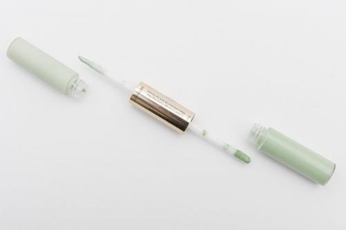 Зеленый корректор до и после. Как скрыть пигментацию и выровнять тон лица с помощью цветных корректоров?