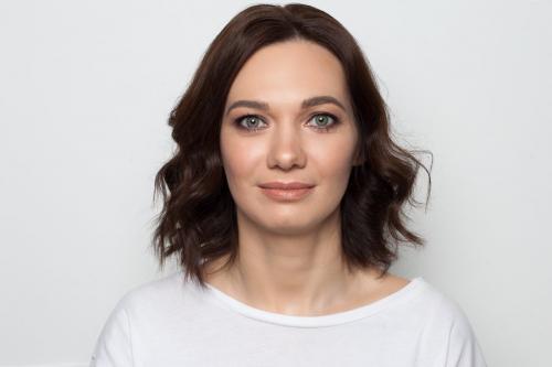 Нейтрализовать красноту прыщика поможет зелёный консилер. Разбираемся в многообразии цветов 16 Нейтрализовать красноту прыщика поможет зелёный консилер. Разбираемся в многообразии цветов 16