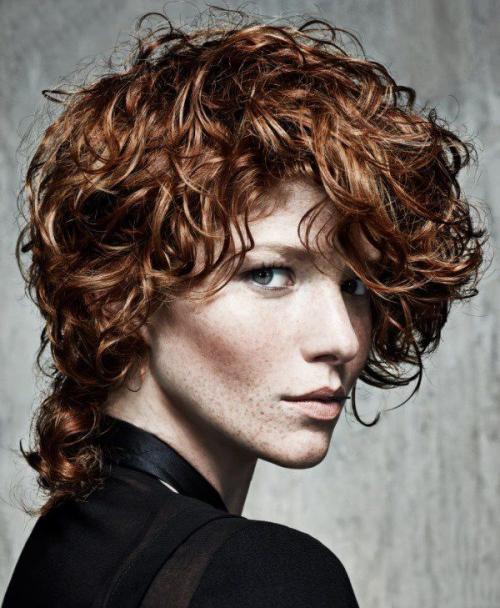 Откройте для себя новую эру стрижки блондинок с челкой 17