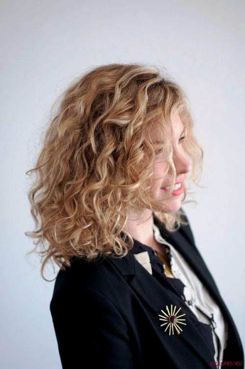 Откройте для себя новую эру стрижки блондинок с челкой 21