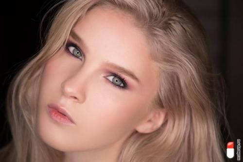 Формы макияжа глаз. Не требует жертв: как сделать красивый макияж глаз?