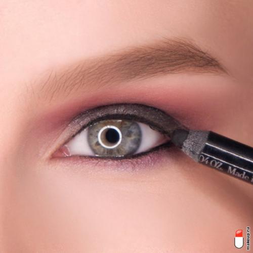 Формы макияжа глаз. Не требует жертв: как сделать красивый макияж глаз?