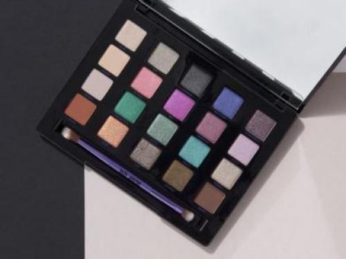 Как правильно наносить тени на глаза поэтапно. Как правильно наносить макияж на лицо?