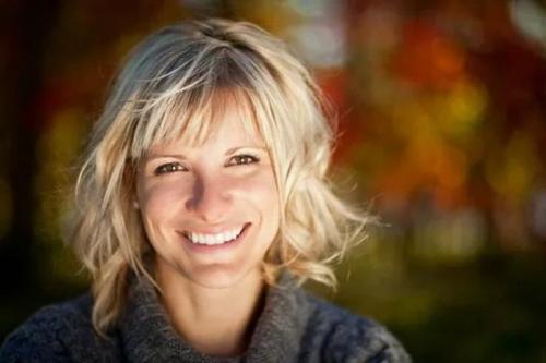 Гениальные стрижки для большого носа: как сделать свой нос меньше 16