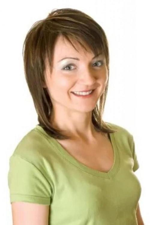 Гениальные стрижки для большого носа: как сделать свой нос меньше 12