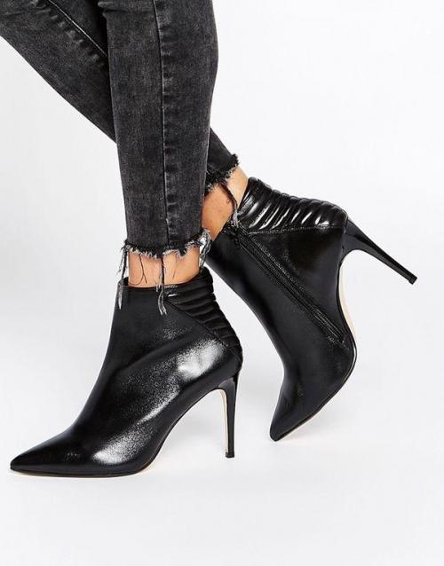 С чем носить ботильоны на каблуке. Лучшие модели женских ботильон на каблуке и с чем их носить