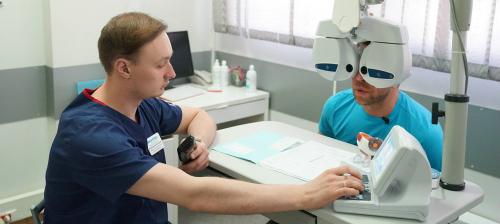 Медовые капли для глаз в домашних условиях. Какие лекарства назначаются при катаракте? 03