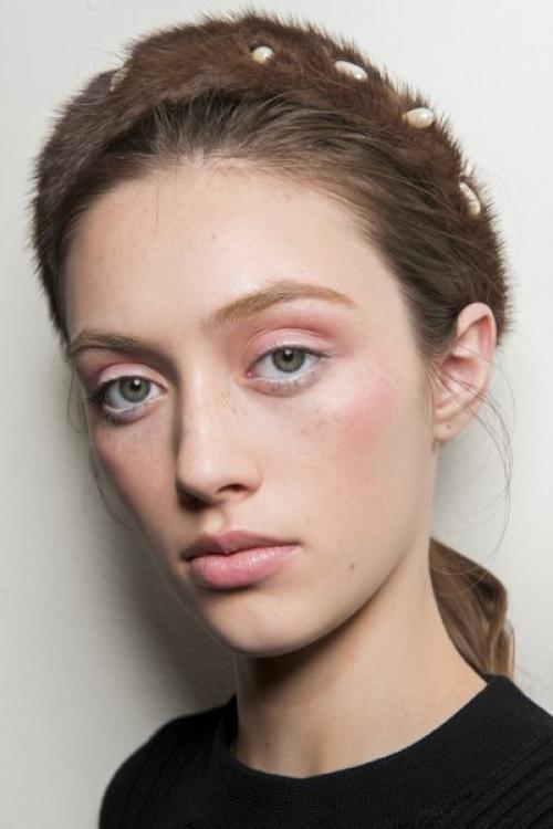 Макияж глаз тенями. How to: советы по нанесению теней