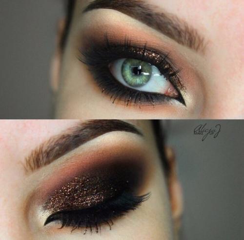 Как подобрать макияж для глаз правильно. Макияж под цвет глаз: инструкция по применению