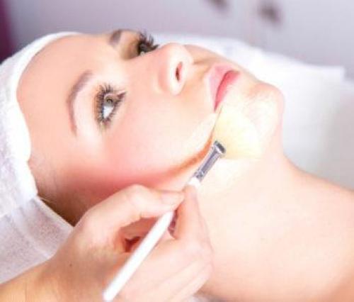 Коричневые пятна на ногах, как веснушки. Пигментные пятна на лице, руках и ногах