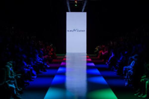 Что представляет собой новая коллекция курток от Славы Зайцева. SLAVA ZAITSEV и YeZ by YEGORZAITSEV коллекция «Узоры жизни»