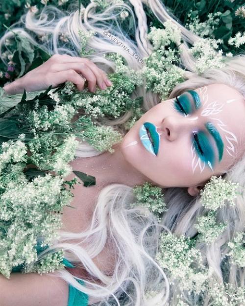 Самый красивый макияж глаз. Красивый макияж (фото): советы визажистов, как выбрать косметику и правильно наносить. 20 идей для любых оттенков глаз 03