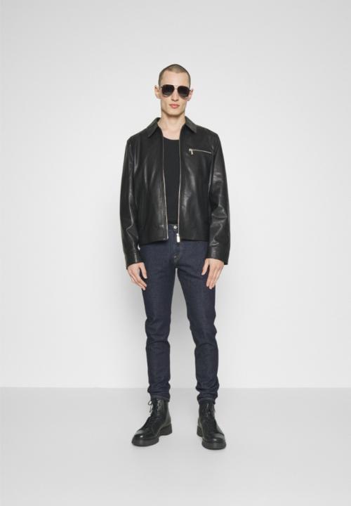 Как выбрать правильный размер мужской куртки