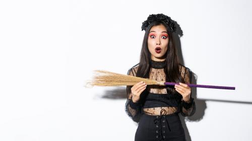 Как можно избежать повреждения волос при осветлении. Спасение волос после обесцвечивания: как реанимировать сожженные локоны.