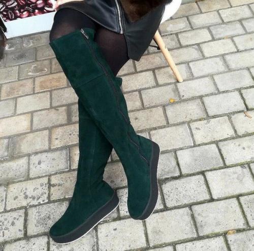 Что такое замшевые ботфорты на каблуке. Основные особенности