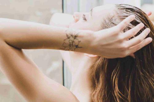 Кислотный пилинг для кожи головы. Пилинг для кожи головы: польза, применение, противопоказания