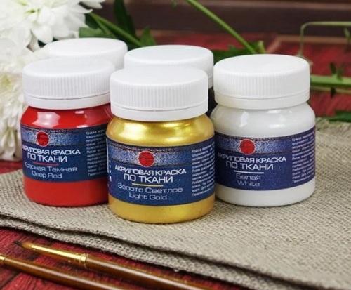 Какие краски для одежды из синтетики рекомендуется использовать для профессиональных работ. Разновидности красителей