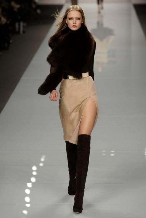 Как правильно ухаживать за ботфортами. Ботфорты: как правильно носить?