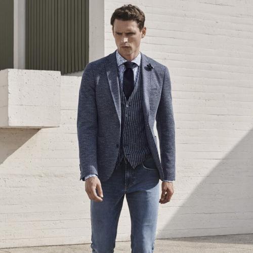 Темно синий костюм: стильные сочетания для женщин 08