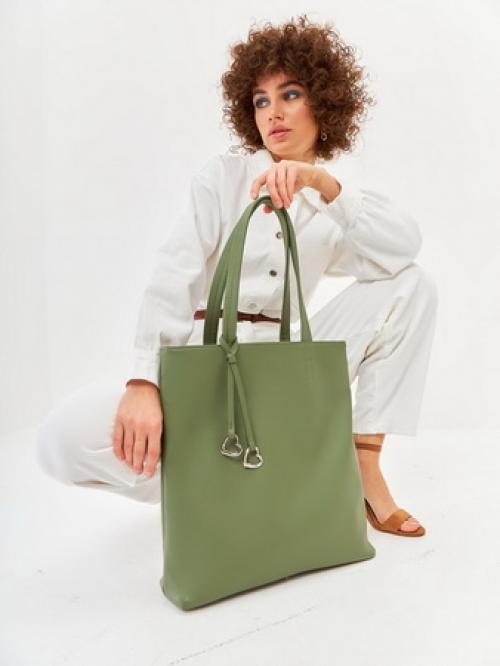 Синий костюм с юбкой: 5 способов сочетать элегантный и стильный образ 02 Синий костюм с юбкой: 5 способов сочетать элегантный и стильный образ 02