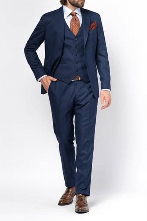 Синий костюм женский с юбкой: стильные сочетания для любого случая 08